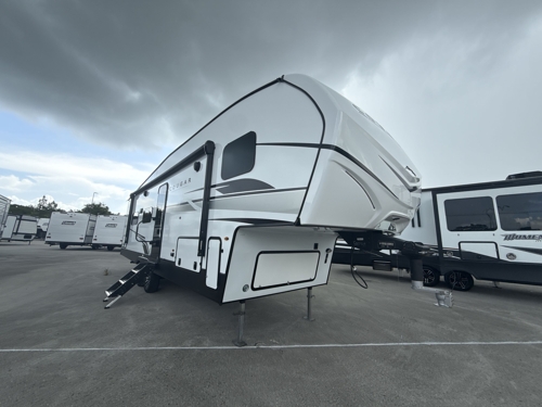 RV carousel image 1