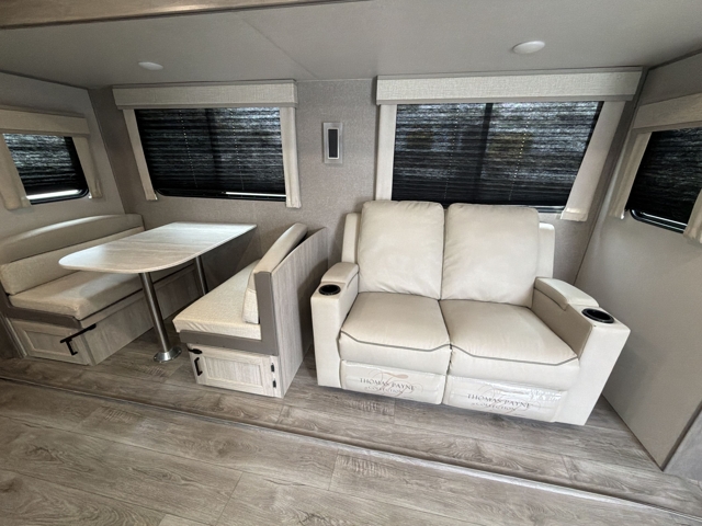 2024 Coachmen Catalina Legacy 303RKDS — photo 3 of 8