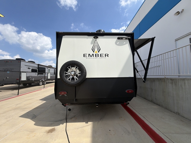 2022 Ember Overland 201FBQ — photo 6 of 8