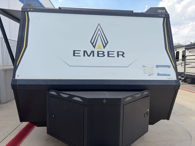 2022 Ember Overland 201FBQ — photo 3 of 8