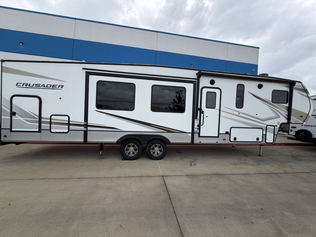 2023 Prime Time Crusader 333BHT — photo 5 of 8