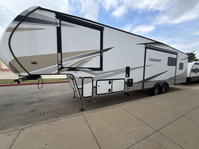 2023 Prime Time Crusader 333BHT — photo 6 of 8