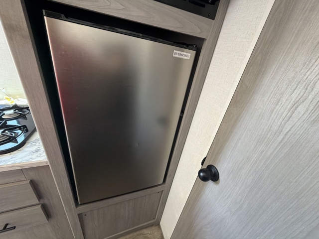 2024 Coleman Coleman Lantern LT 17B — photo 8 of 8