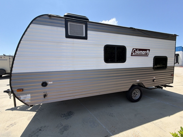 2024 Coleman Coleman Lantern LT 17B — photo 6 of 8