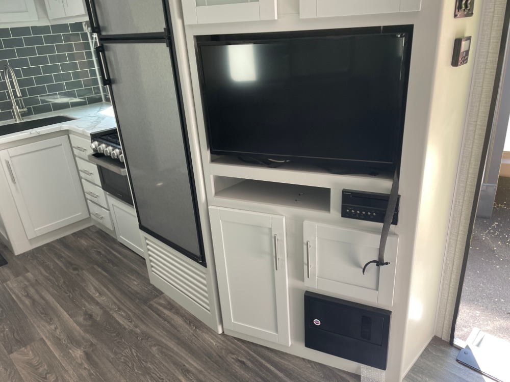 Keystone Bullet 291RLS Camping World of Fairmont 2262985