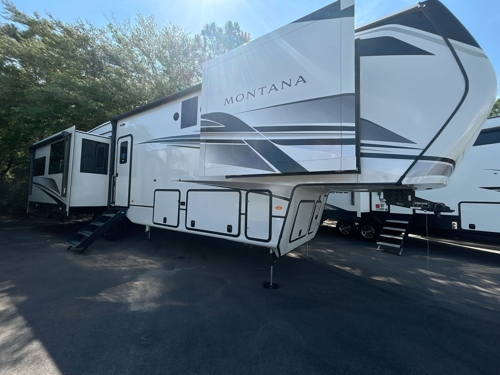 RV carousel image 1