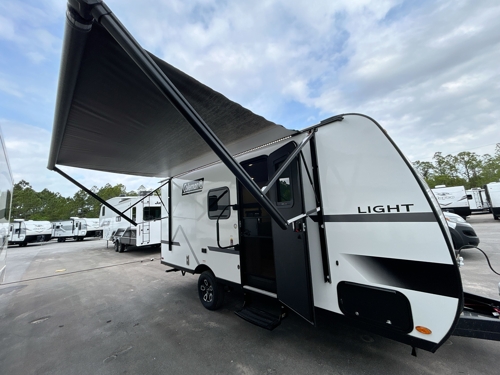 RV carousel image 1
