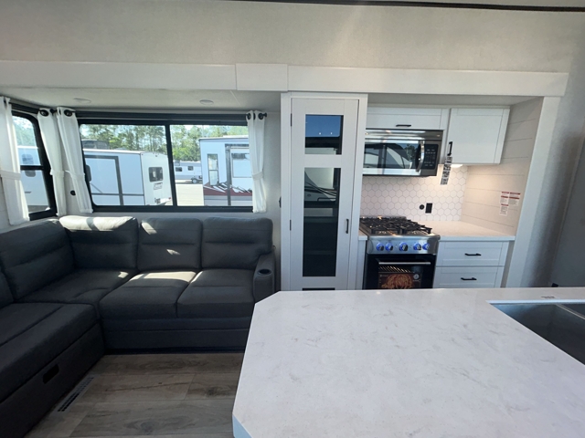 2026 Jayco Jay Flight Bungalow Jayloft — photo 7 of 8