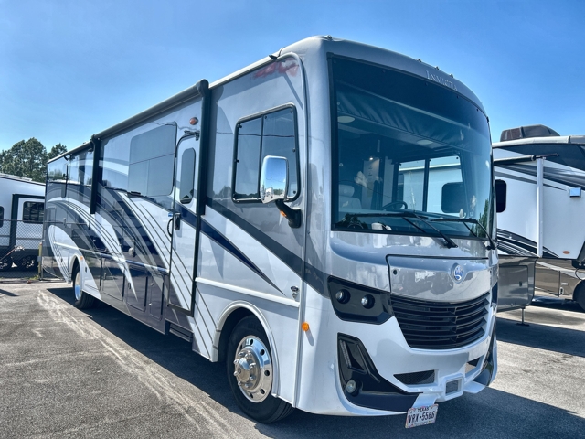 2024 Holiday Rambler Invicta 36Y — photo 1 of 8