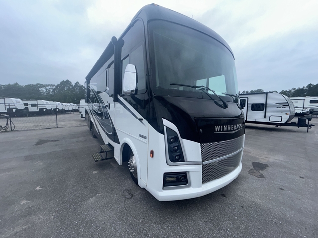 2023 Winnebago Vista 29V — photo 1 of 8