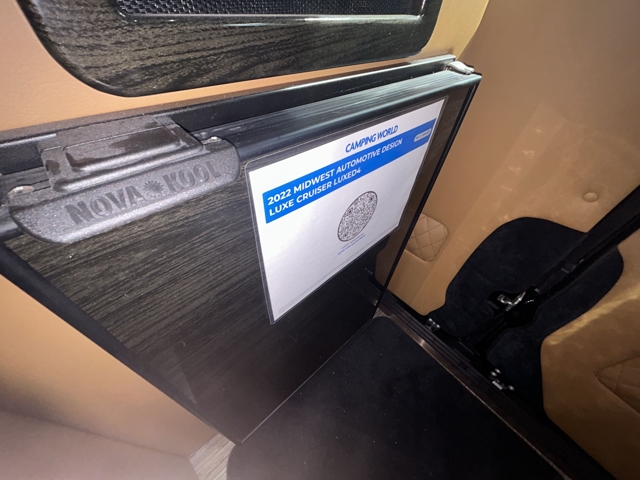 2022 Midwest Automotive Design Luxe Cruiser LUXED4 — photo 8 of 8