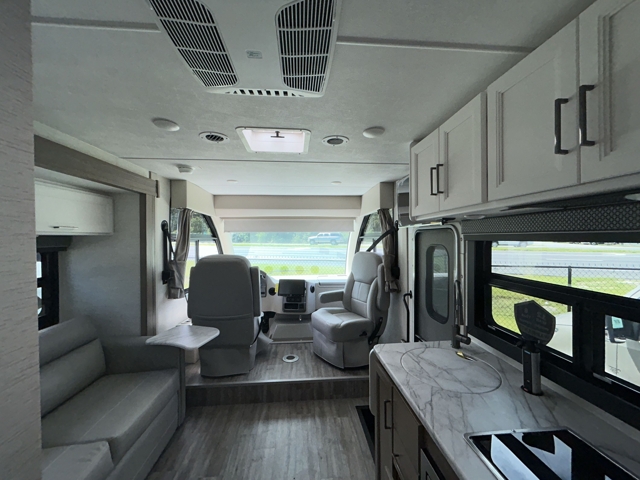 2026 Thor Freedom Traveler A24 — photo 5 of 8
