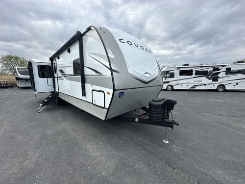 RV carousel image 1