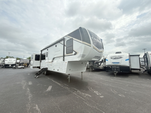 RV carousel image 1