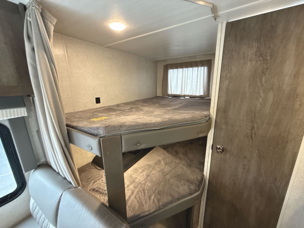 2021 Forest River Wildwood X-Lite 261BHXL - Stock #2661115