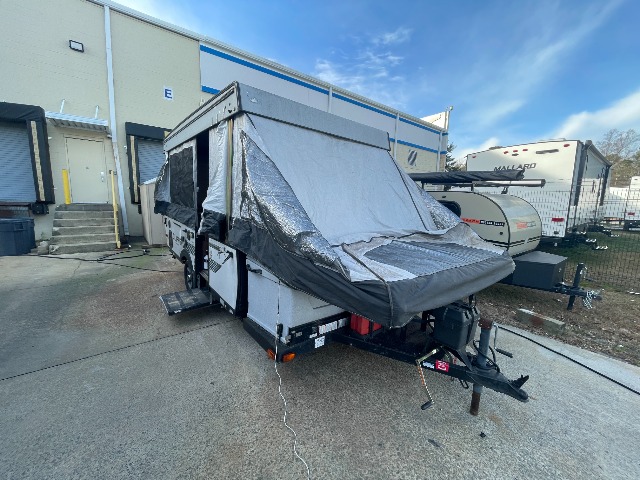 2019 Coachmen Clipper Classic 1285SST — photo 2 of 8