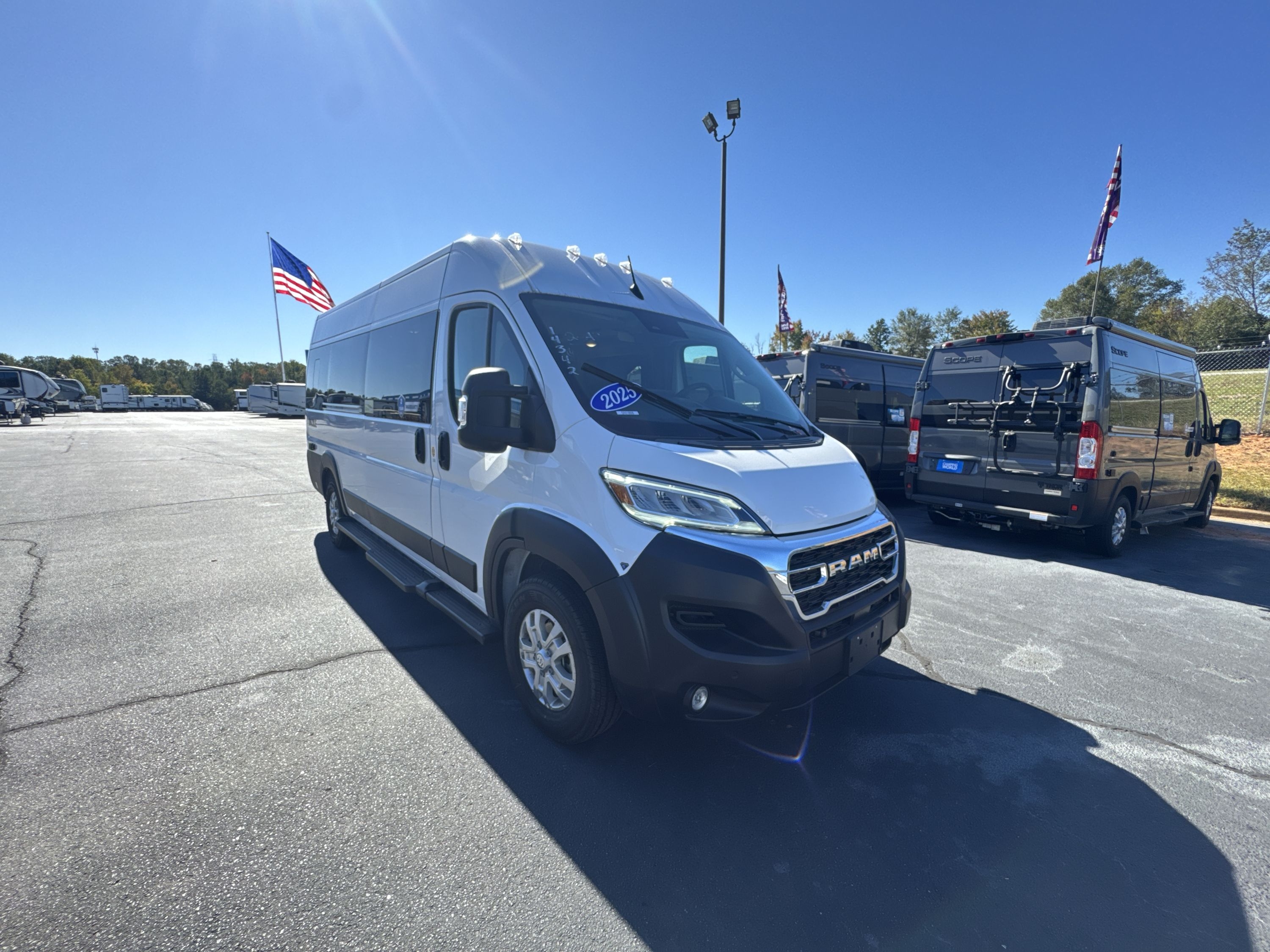 New or Used Thor Dazzle 2ab RVs for Sale | Camping World