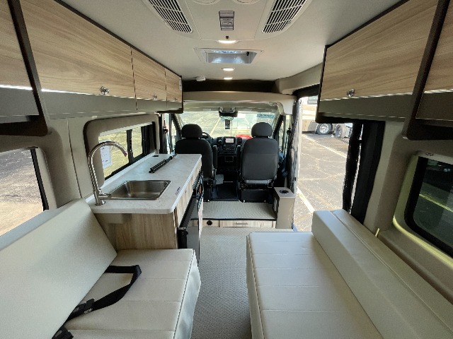 2027 Entegra Coach Ethos 20T — photo 3 of 8