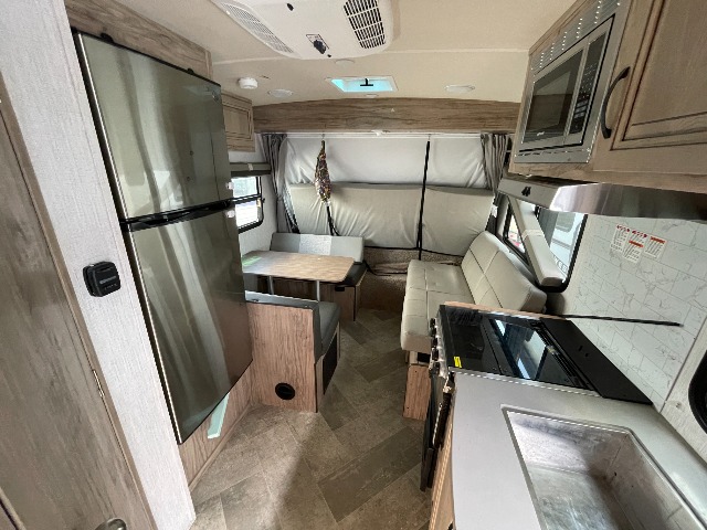 2021 Forest River Solaire Expandable 147X — photo 3 of 8