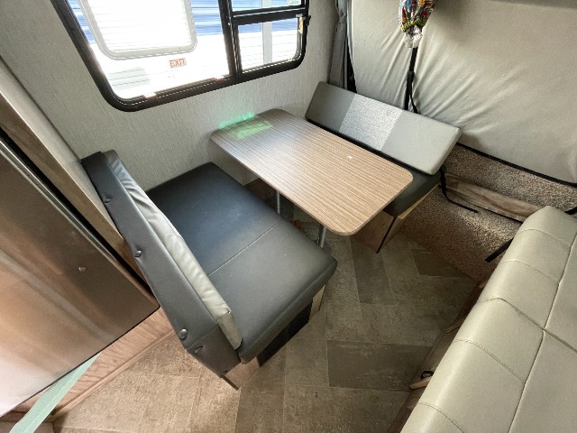 2021 Forest River Solaire Expandable 147X — photo 5 of 8