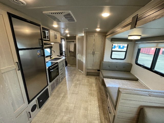 2021 Forest River Rockwood Roo 235S — photo 4 of 8