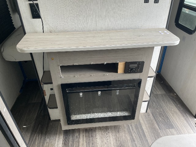 2022 Heartland Mallard M32 — photo 6 of 8