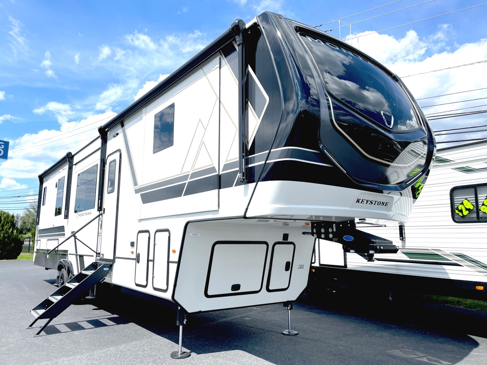 2026 Keystone Montana 3795FK