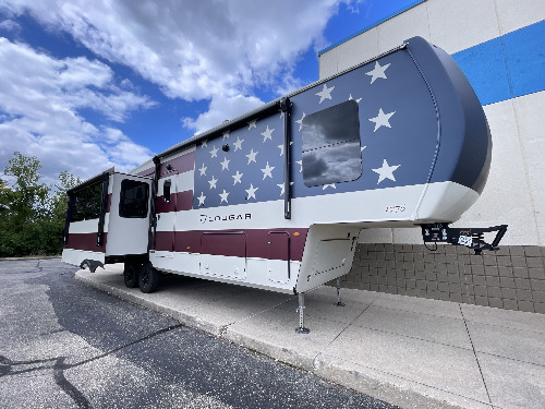 RV carousel image 1