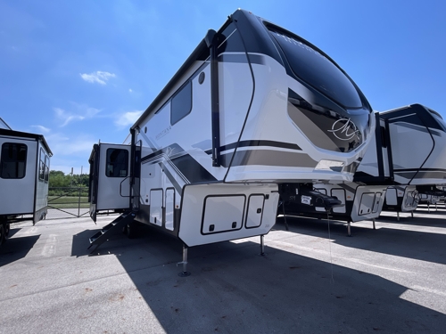 RV carousel image 1