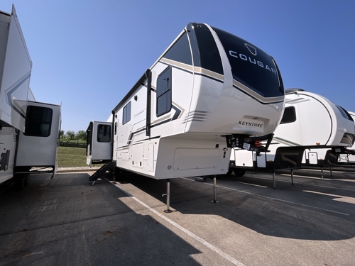 RV carousel image 1