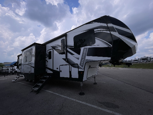 RV carousel image 1