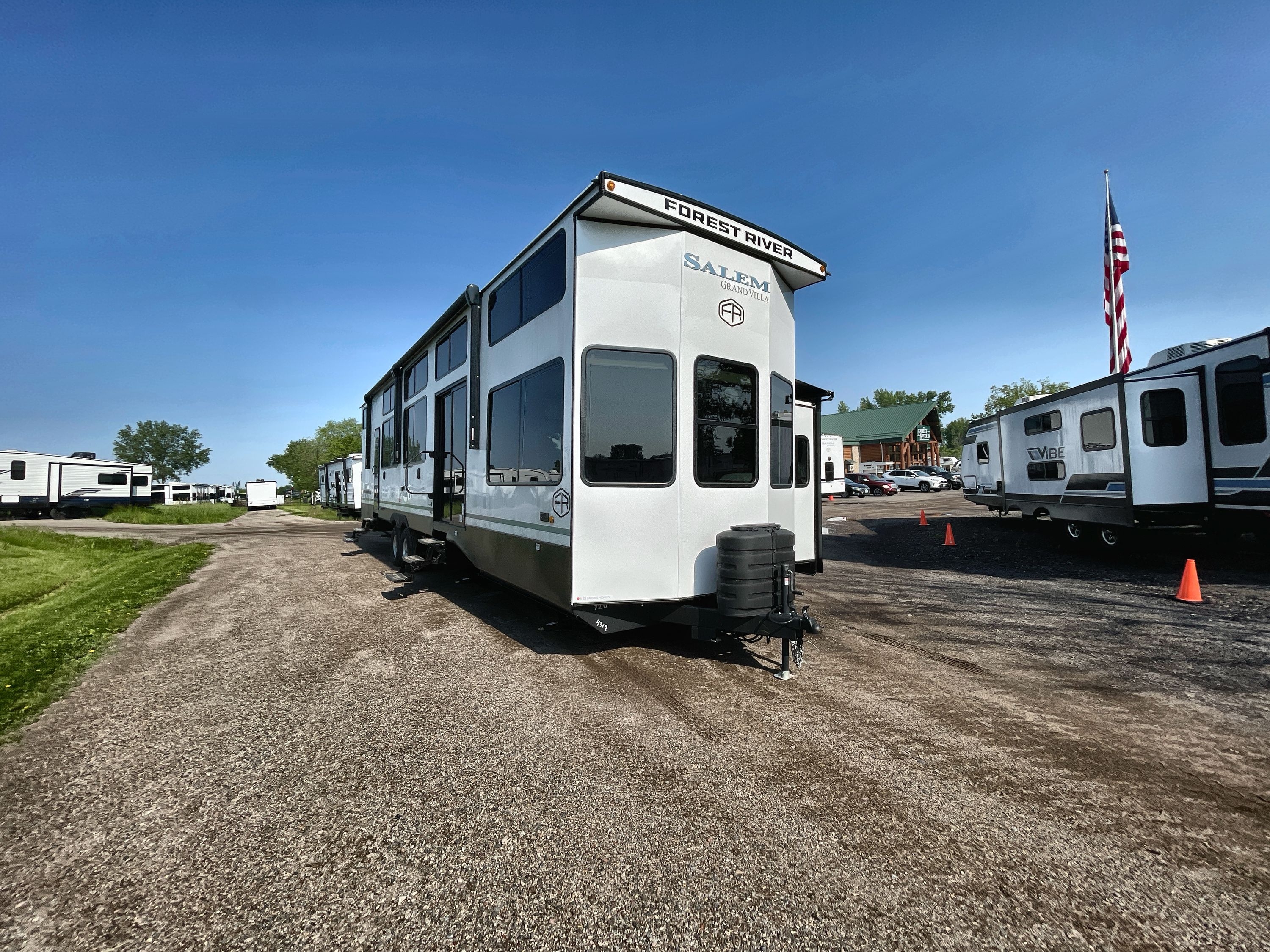 Salem grand villa travel trailer - Touristvisitorguides.com