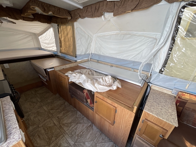 2010 Jayco Select 14HW — photo 5 of 8
