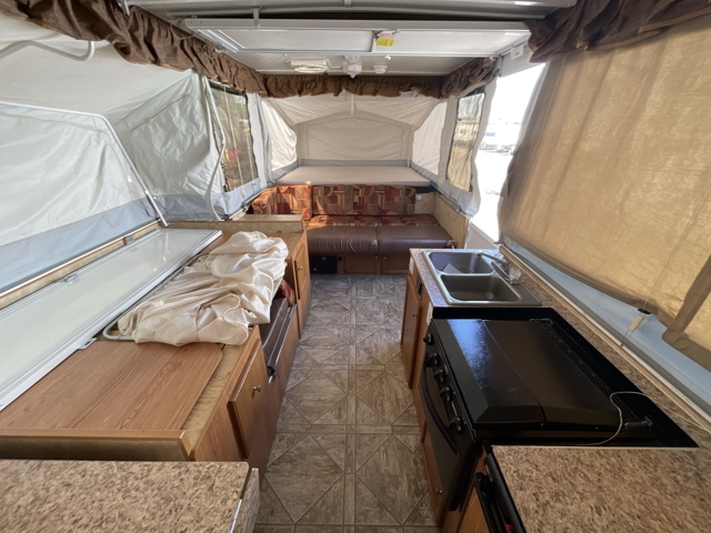 2010 Jayco Select 14HW — photo 3 of 8
