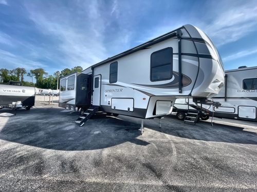RV carousel image 1