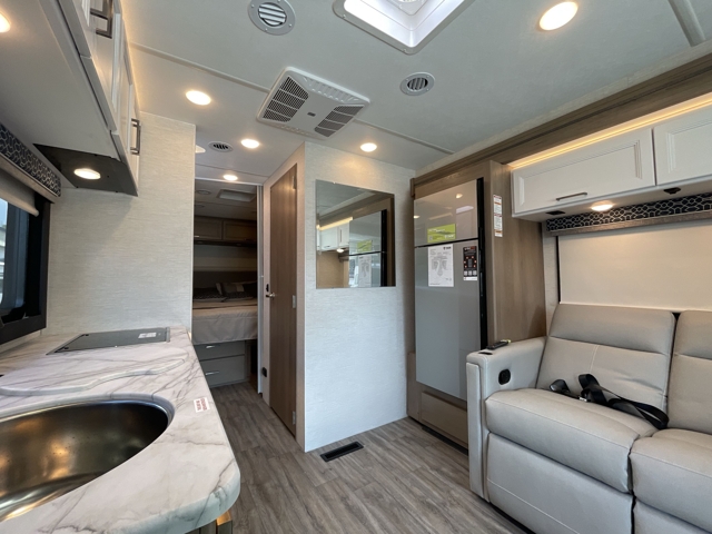 2026 Thor Freedom Traveler A26 — photo 5 of 8