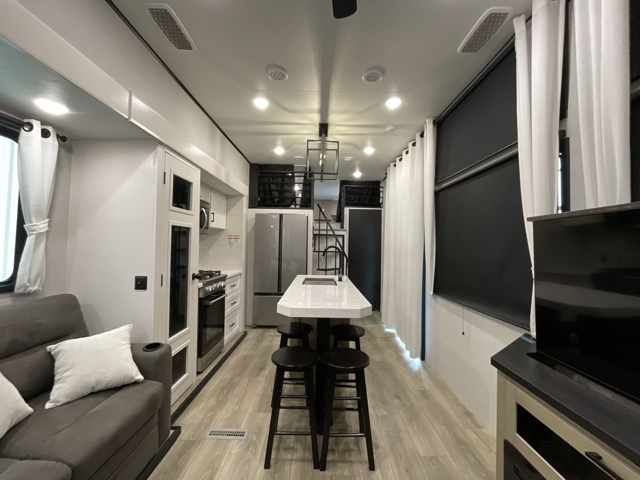 2026 Jayco Jay Flight Bungalow Jayloft — photo 3 of 8