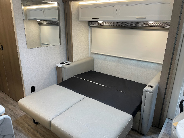 2026 Thor Freedom Traveler A24 — photo 7 of 8