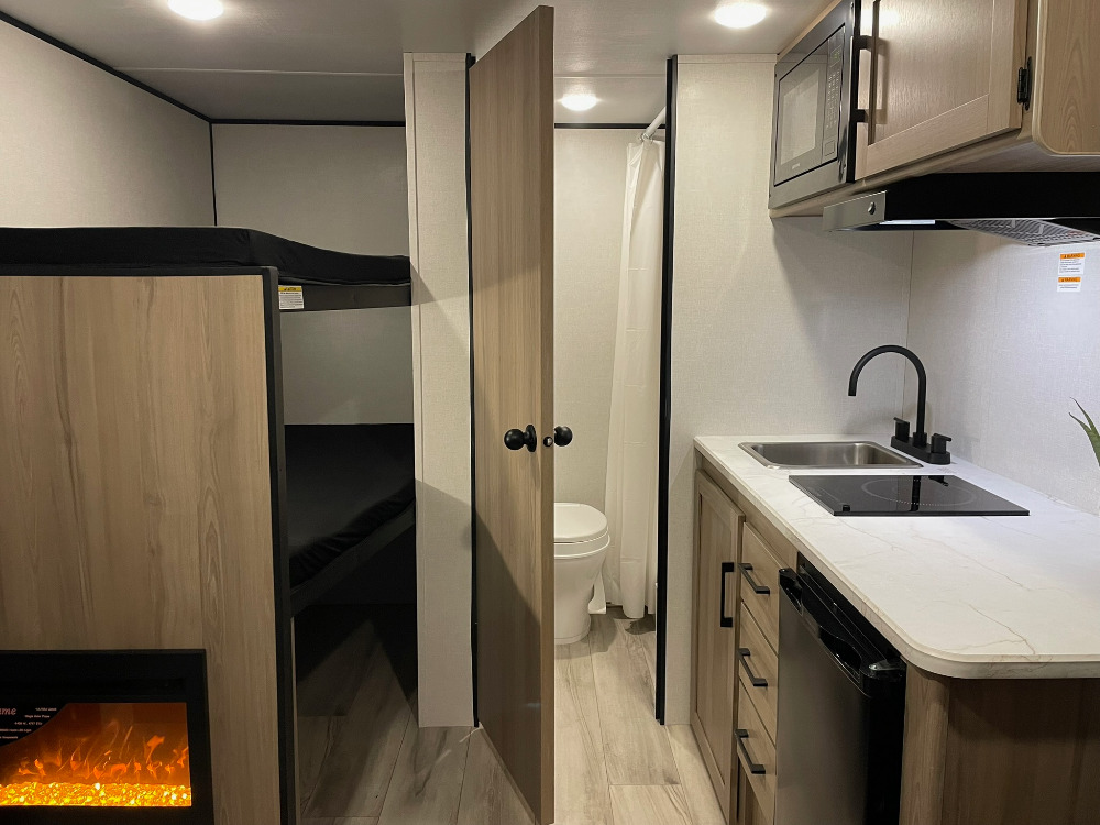 2026 Keystone Coleman 13B — photo 4 of 8