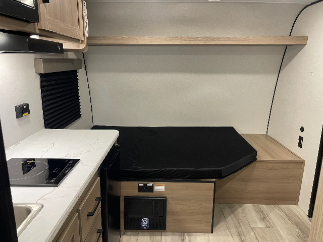 2026 Keystone Coleman 13R — photo 3 of 8