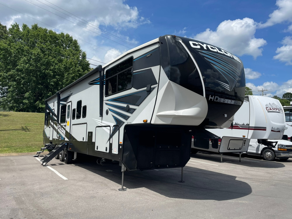 2022 Heartland Cyclone 4007 - Stock #2647000 | Jackson, TN