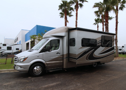 Dodgen Born Free Reign 24rb Mercedes Benz 3500 Diesel Camping World Of Houston 1656929b