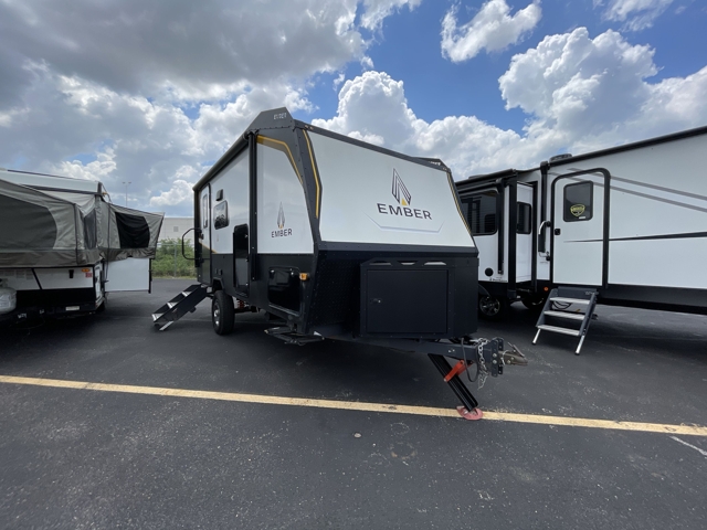 2022 Ember Overland 171FB — photo 1 of 8