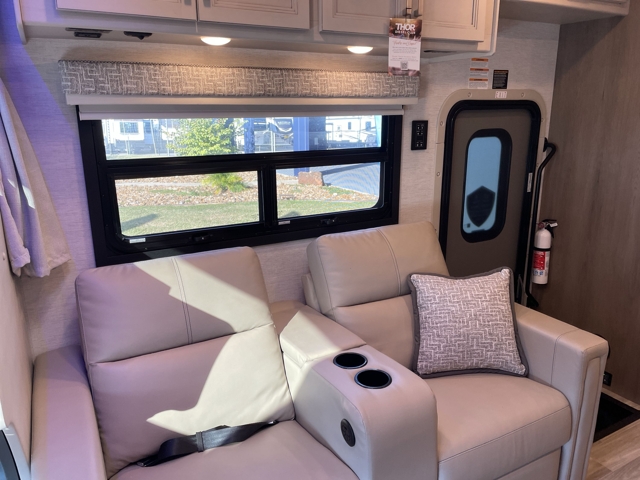 2026 Thor Omni Trail R36 — photo 6 of 8