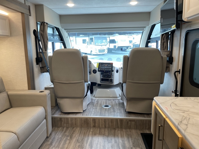 2026 Thor Freedom Traveler A24 — photo 4 of 8