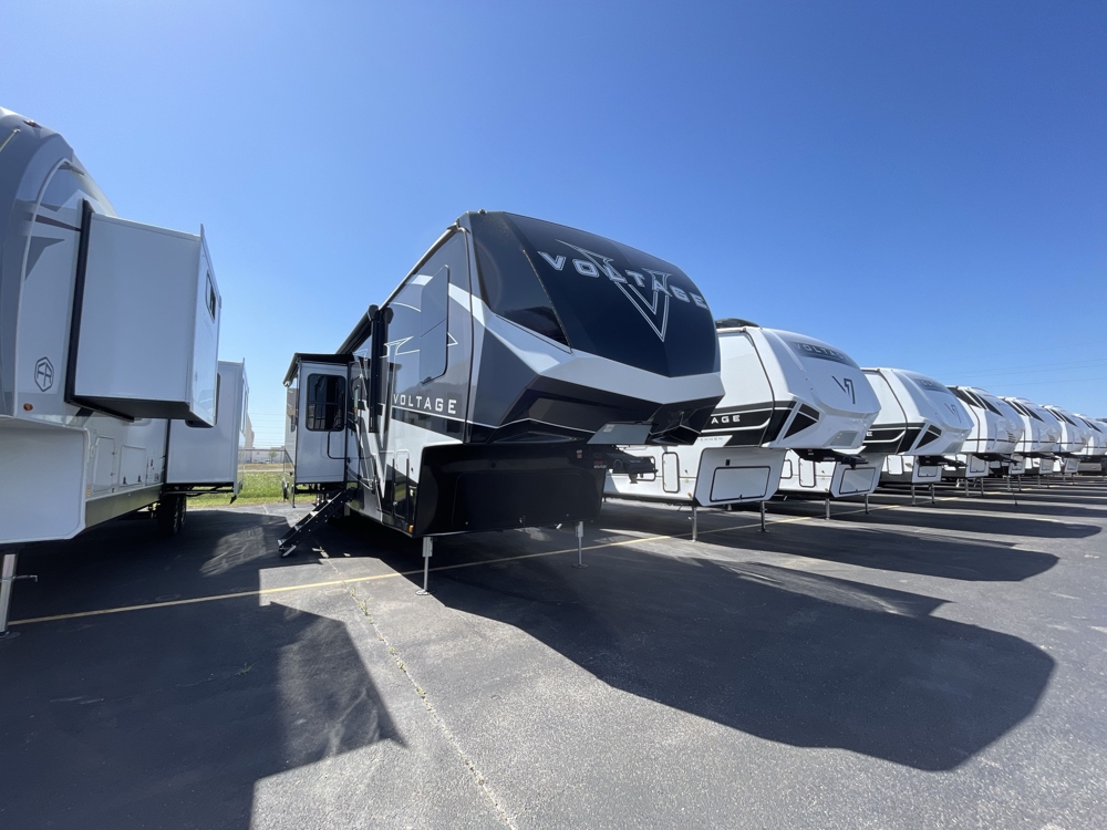 2025 Dutchmen Voltage 4225 - Stock #2520334 | Katy, TX | Camping World