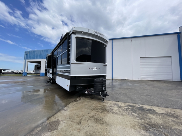 2025 Crossroads Redwood 3951BAM — photo 1 of 8