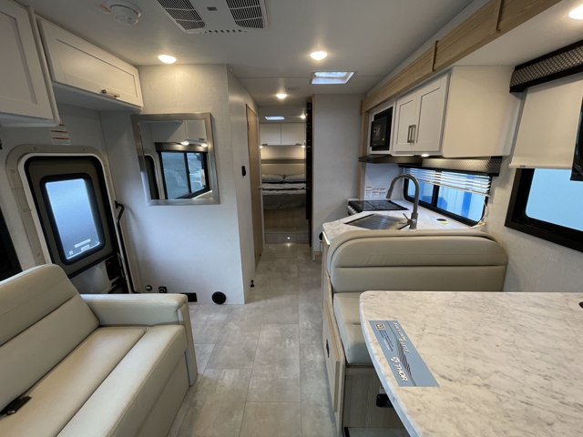 2026 Thor Freedom Elite 28HE — photo 4 of 8