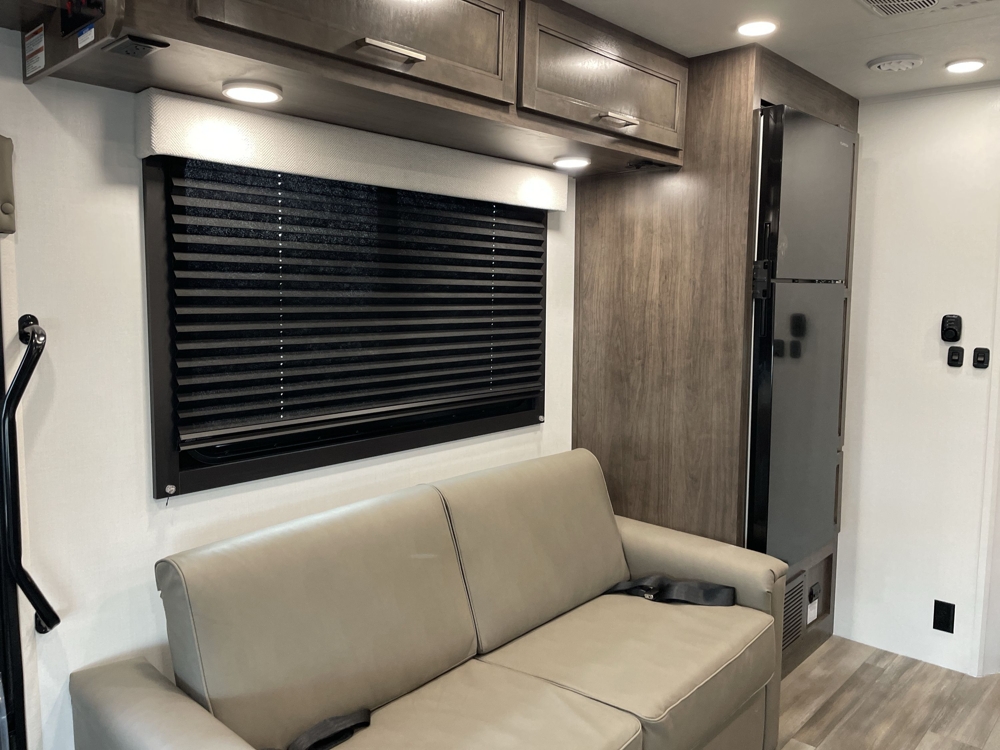 2026 Jayco Redhawk 31F — photo 5 of 8
