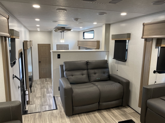 2026 Dutchmen Astoria 3803FLP — photo 4 of 8